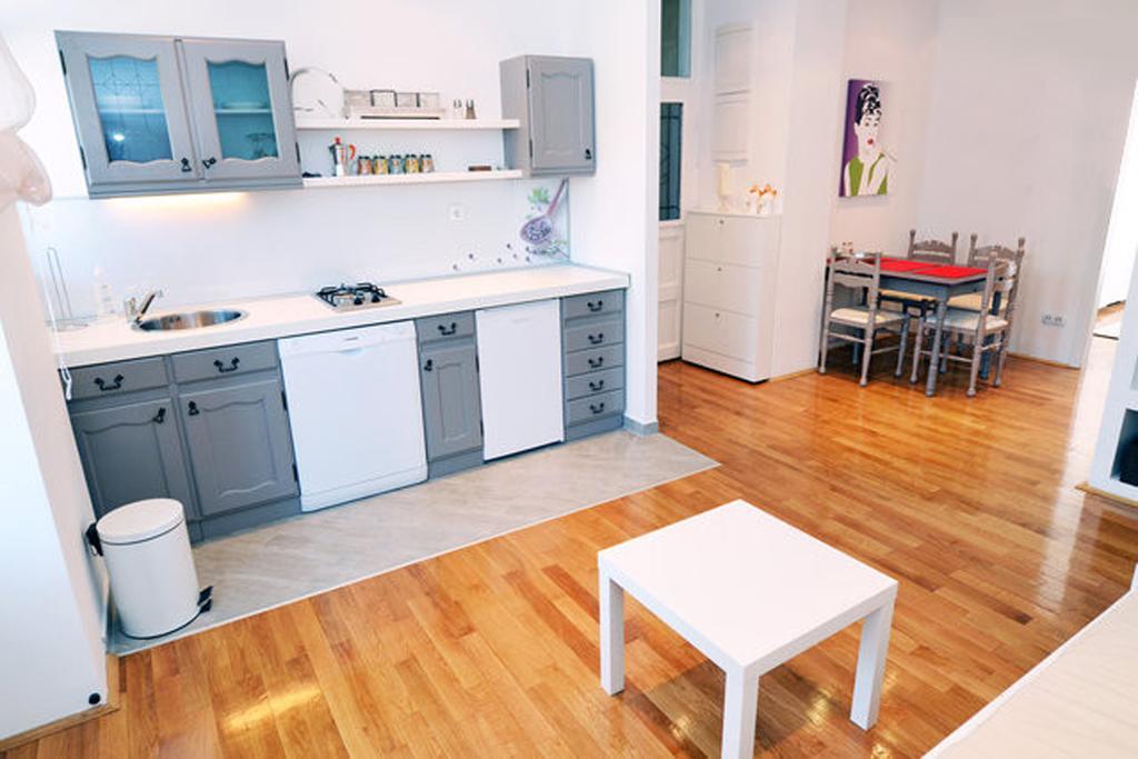 Charming Apartment Загреб Номер фото